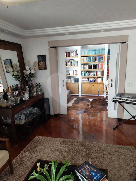 Apartamento à venda com 3 suítes em Jardim Ampliação, São Paulo, SP