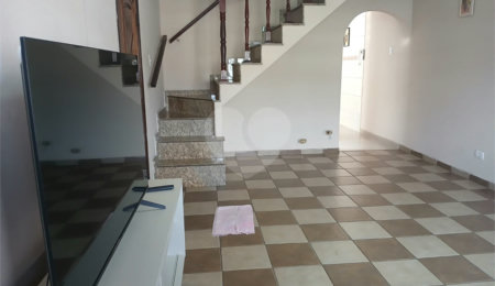 Casa à venda com 4 quartos, sendo 1 suíte, em Jardim Rosa de Franca, Guarulhos, SP