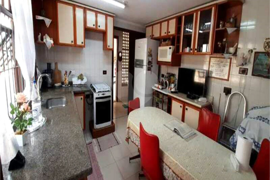 Sobrado à venda ou para alugar com 3 quartos, sendo 1 suíte, em Serra da Cantareira, Mairiporã, SP