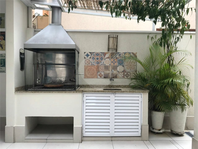 Sobrado à venda com 3 quartos, sendo 2 suítes,  em Granja Julieta, São Paulo, SP