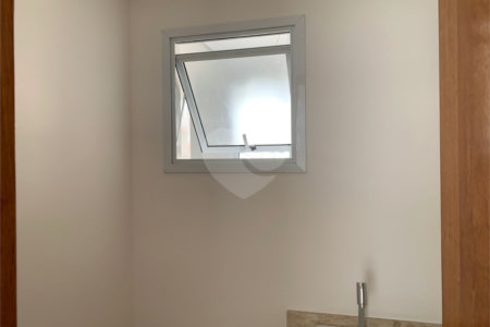 Casa à venda com 2 suítes no condomínio Residencial Napoles, São Paulo - SP