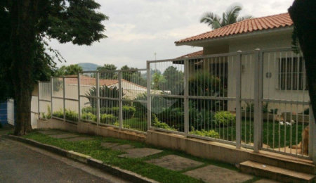 Casa Térrea à venda ou para alugar com 4 suítes em Jardim Floresta, São Paulo, SP