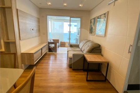 Apartamento à venda com 3 quartos, sendo 1 suíte, em Vila Regente Feijó, São Paulo, SP