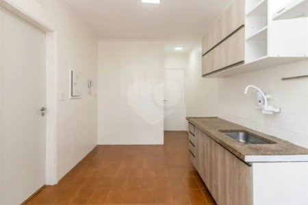 Apartamento à venda com 3 quartos em Moema, São Paulo, SP