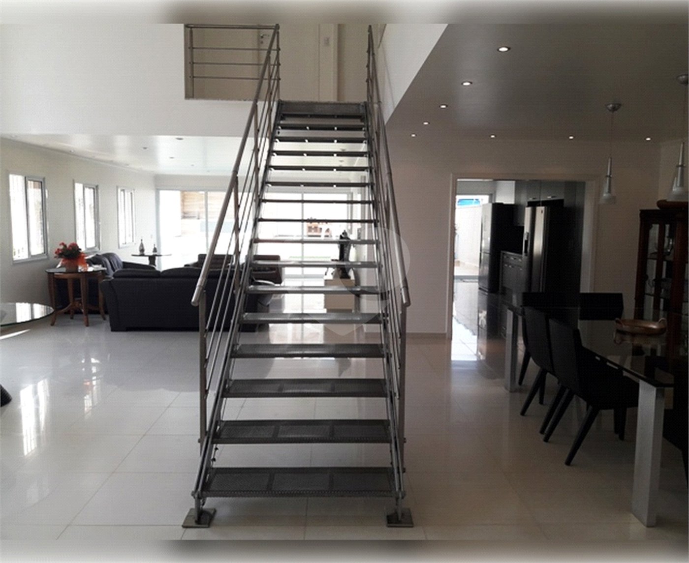 Casa à venda com 4 quartos, sendo 3 suítes, em Santana, São Paulo, SP
