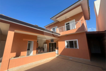 Casa à venda com 3 suítes no condomínio Lago da Serra, Araçoiaba da Serra - SP