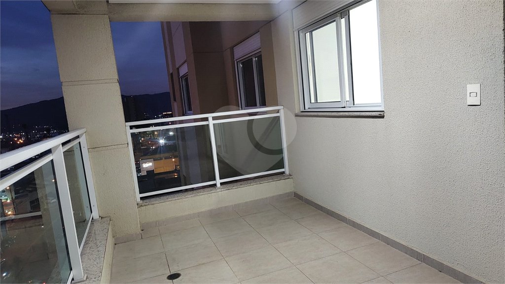 Apartamento à venda com 3 quartos, sendo 2 suítes, em Alto Ipiranga, Mogi das Cruzes, SP