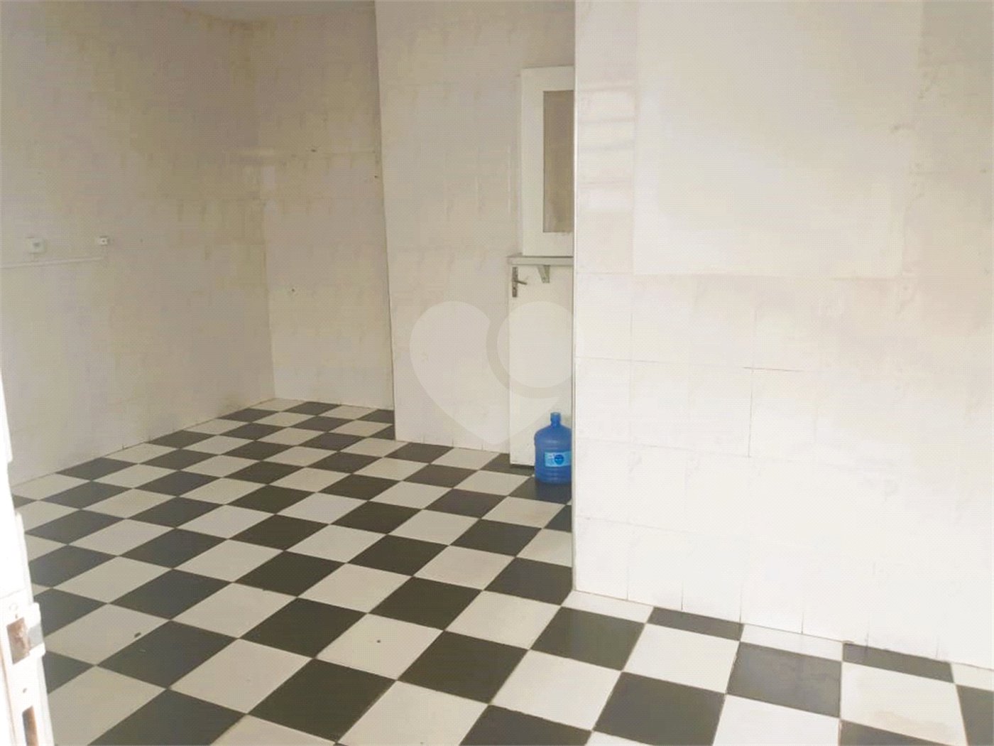 Casa à venda ou para alugar com 7 quartos, sendo 2 suítes, em Jardim Peri Peri, São Paulo, SP