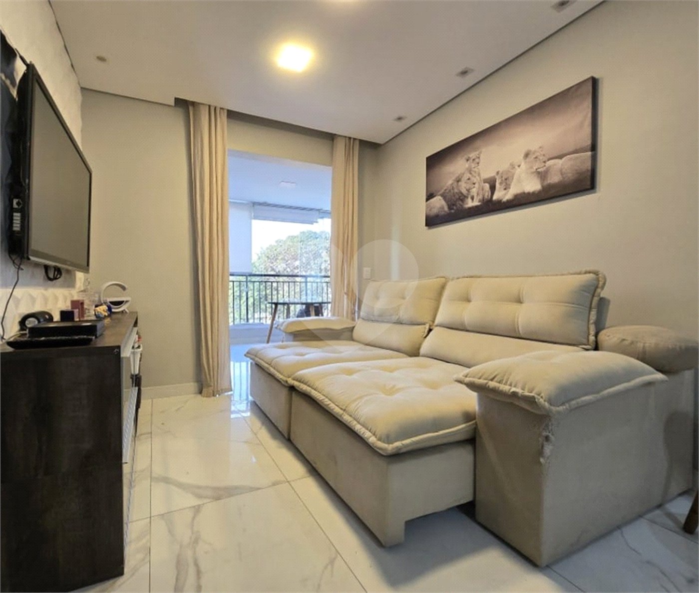 Apartamento à venda com 3 quartos, sendo 1 suíte,  em Vila Guilherme, São Paulo, SP