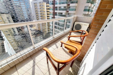 Apartamento Residencial à venda, Gonzaga, Santos - AP1004.