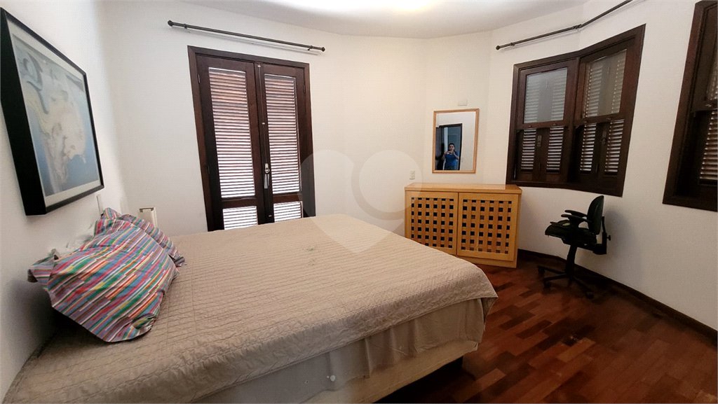 Casa à venda ou para alugar com 4 quartos, sendo 2 suítes, no condomínio Cantareira, Mairiporã - SP