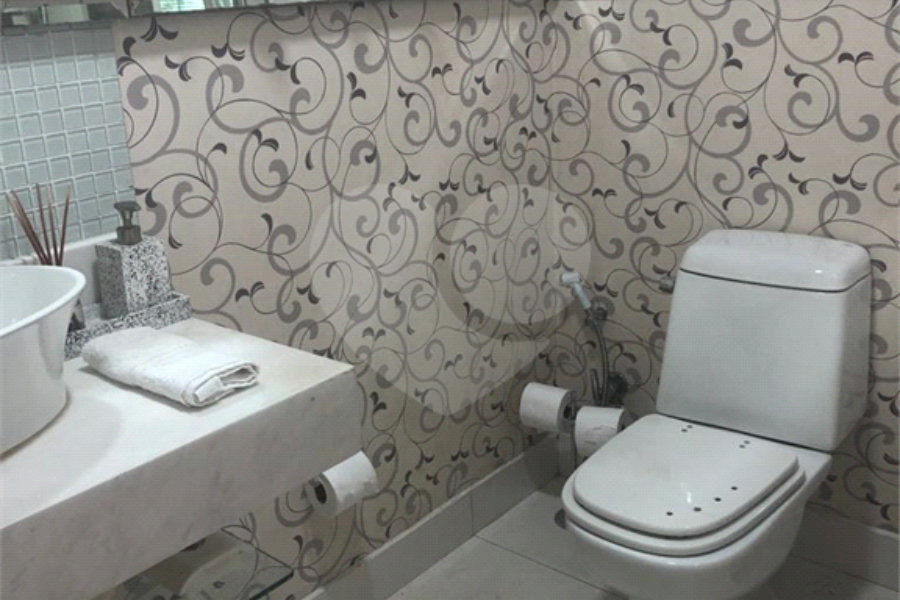 Sobrado à venda com 4 quartos, sendo 2 suítes, em Palmas do Tremembé, São Paulo, SP