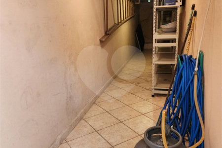 Sobrado à venda com 3 quartos, sendo 1 suíte,  em Vila Constança, São Paulo, SP