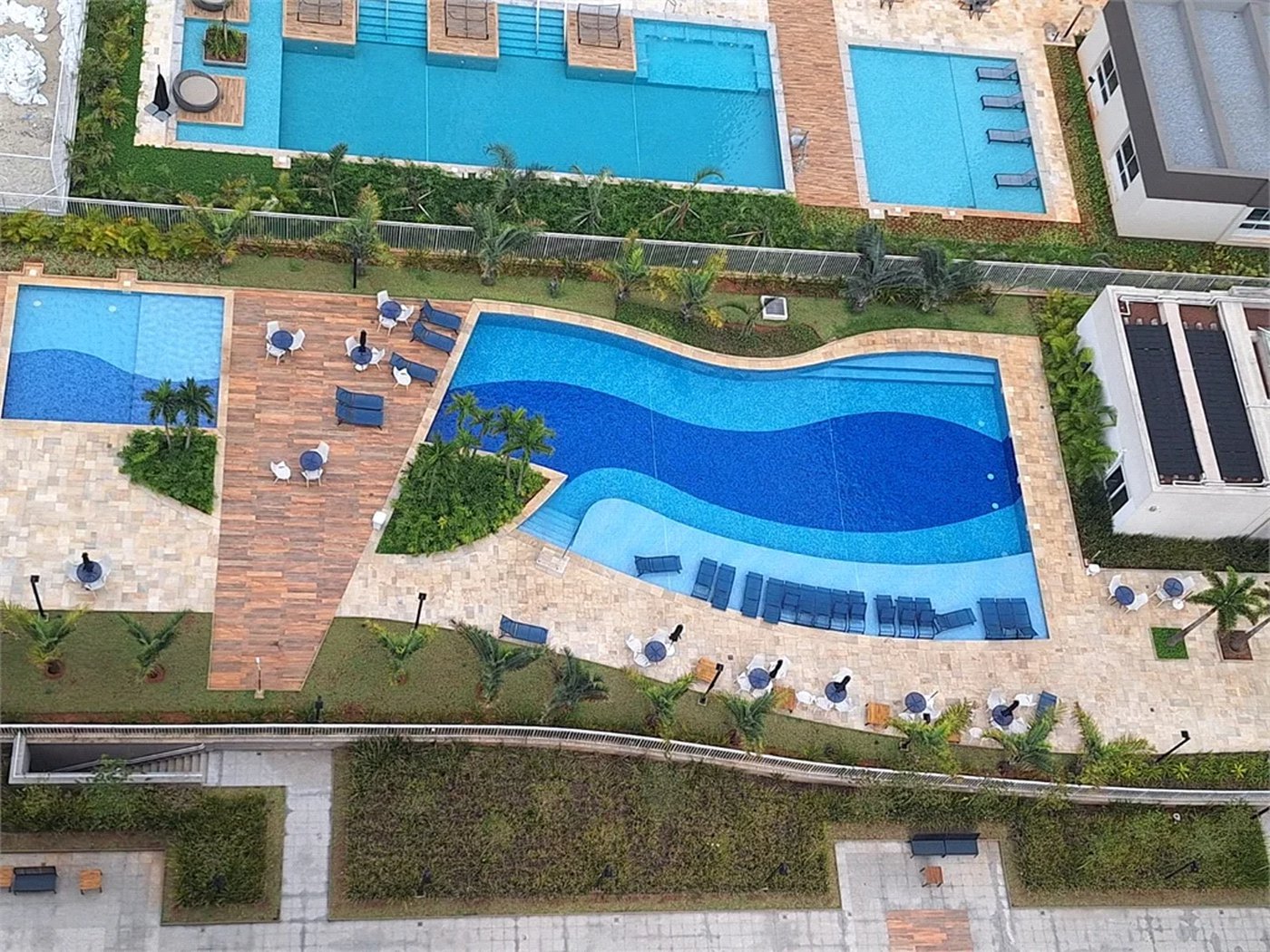Apartamento à venda com 4 quartos, sendo 2 suítes, em Vila Anastácio, São Paulo, SP