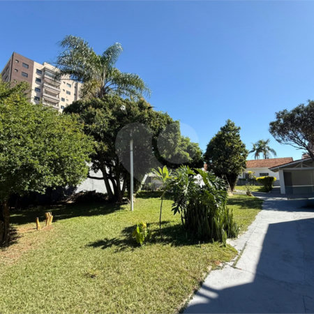 Casa Térrea à venda ou para alugar com 2 suítes em Alvinópolis, Atibaia, SP