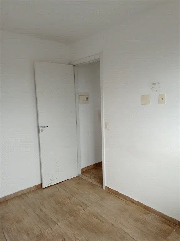 Apartamento à venda com 2 quartos em Jardim Taboão, São Paulo, SP