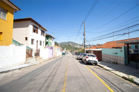 Sobrado à venda com 2 quartos em Vila Santa Rita, São Roque, SP