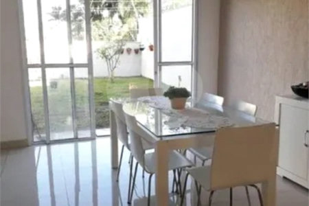Casa à venda com 4 quartos, sendo 1 suíte, no condomínio Urbanova Premium, São José dos Campos - SP