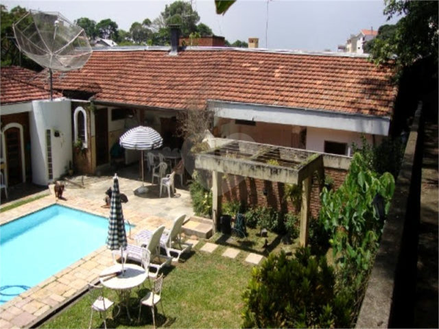 Casa Térrea à venda com 4 quartos, sendo 2 suítes,  em Vila Albertina, São Paulo, SP