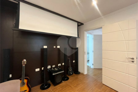 Casa à venda com 6 suítes no condomínio Chácara Francesa, São Paulo - SP
