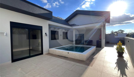 Casa à venda com 3 quartos, sendo 1 suíte,  no condomínio Jardim Laguna, Indaiatuba - SP
