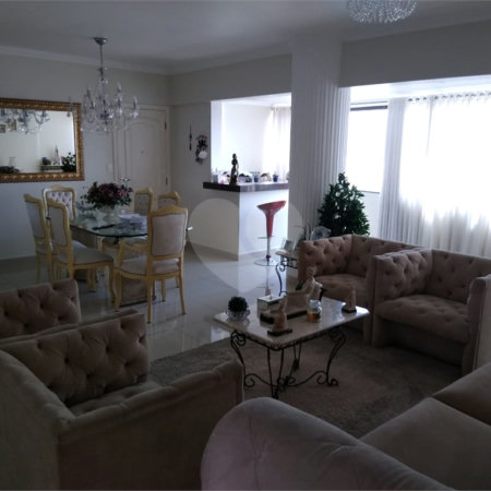 Apartamento à venda com 3 quartos, sendo 1 suíte,  em Vila Vitória, Mogi das Cruzes, SP