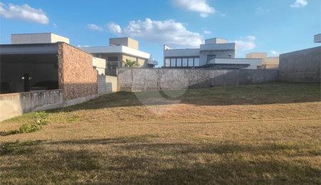 Terreno à venda em Condomínio Buona Vita, Araraquara, SP
