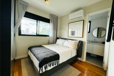 Apartamento à venda com 3 quartos em Vila Cordeiro, São Paulo, SP