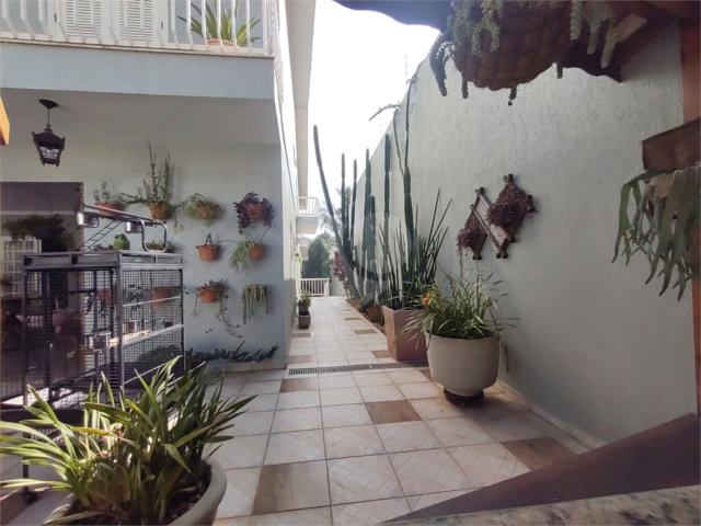 Sobrado à venda com 4 quartos, sendo 2 suítes,  em Interlagos, São Paulo, SP