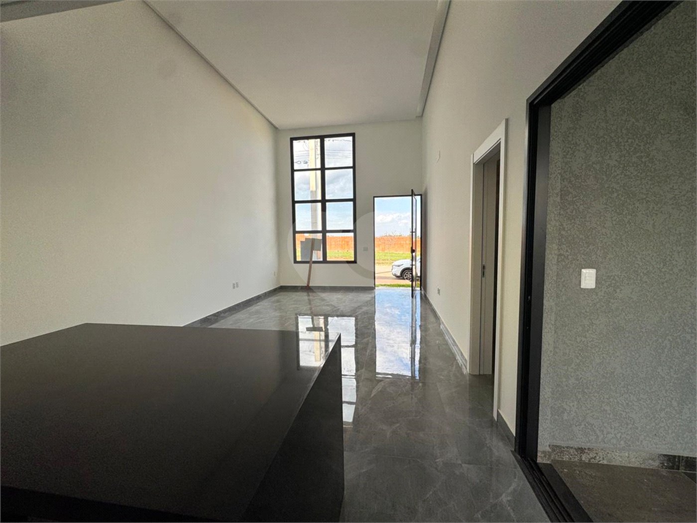 Casa à venda com 3 quartos, sendo 1 suíte, no condomínio Residencial Villagio Wanel, Sorocaba - SP