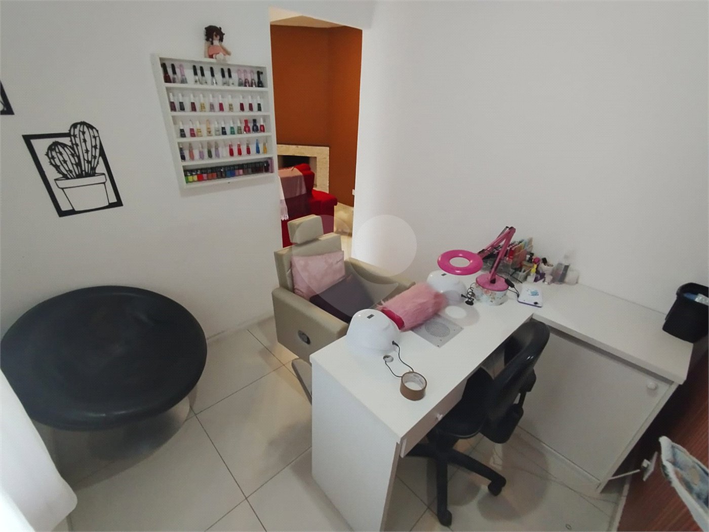 Casa à venda com 2 quartos, sendo 1 suíte, no condomínio Residencial Viva Vida, Cotia - SP