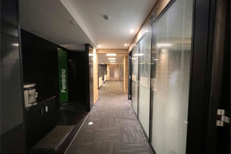 Prédio Corporativo em Santos | 4 Pavimentos | Galpão com Pé-Direito Duplo | Estrutura para +200 Pessoas | Compra Ou Locação