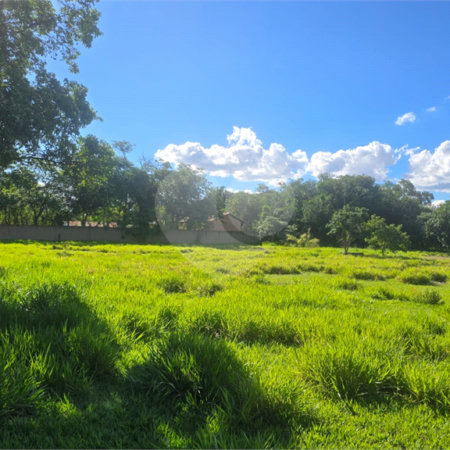 Terreno à venda em Parque Planalto, Araraquara, SP