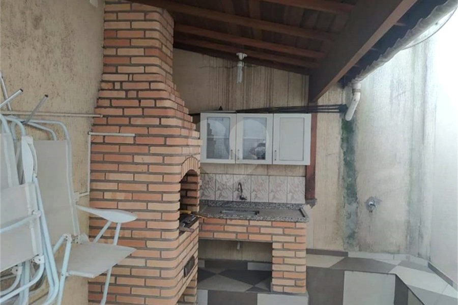 Casa à venda com 4 quartos, sendo 1 suíte, em Jardim Santa Cecília, Guarulhos, SP