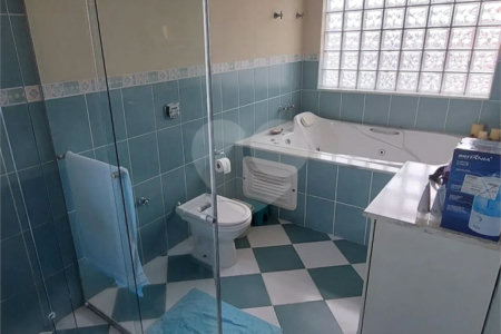 Sobrado à venda com 3 suítes em Jardim Regina, Indaiatuba, SP