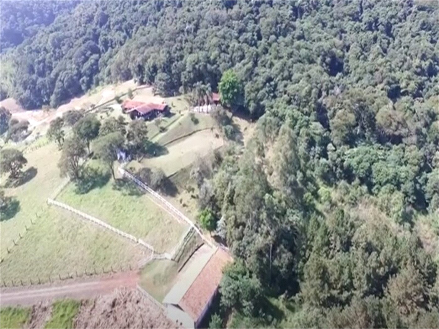 Sítio à venda com 2 suítes em Gabriel Piza, São Roque, SP