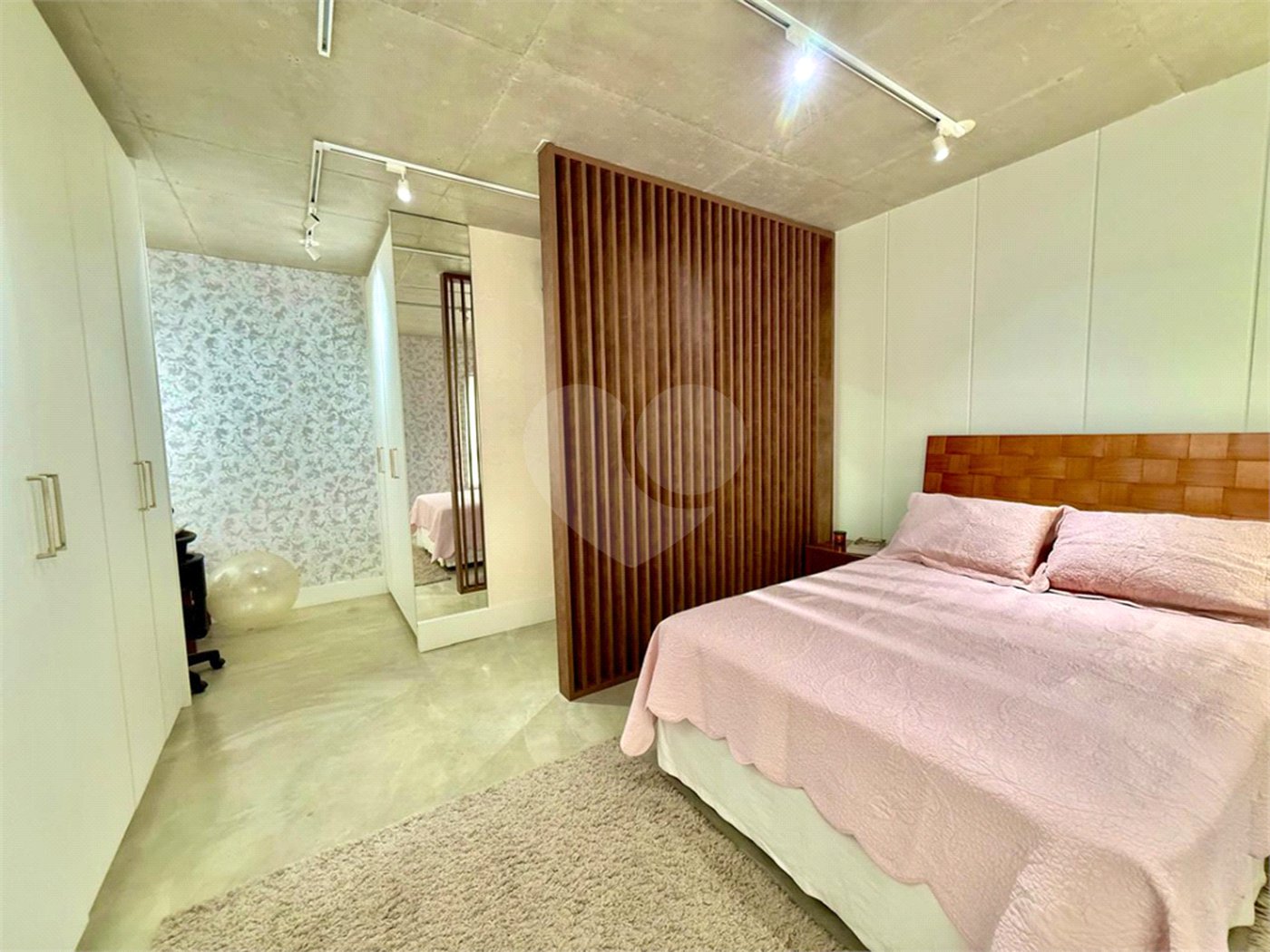Apartamento à venda com 1 suíte em Alto da Boa Vista, São Paulo, SP