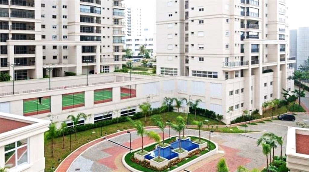 Apartamento à venda com 3 suítes em Vila Gilda, Santo André, SP