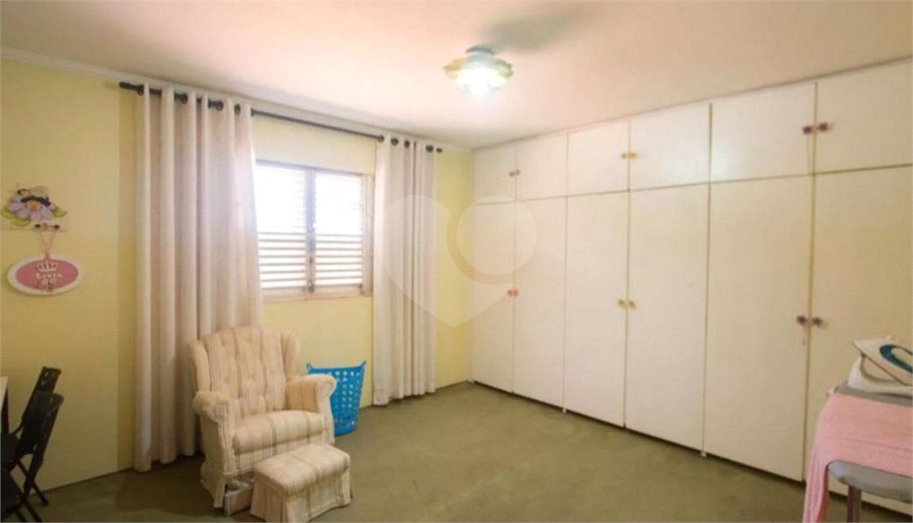 Sobrado à venda com 6 quartos, sendo 1 suíte, em Parque Maria Helena, São Paulo, SP