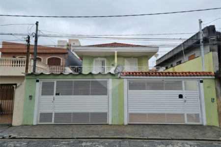 Sobrado à venda com 4 suítes em Vila Vitório Mazzei, São Paulo, SP