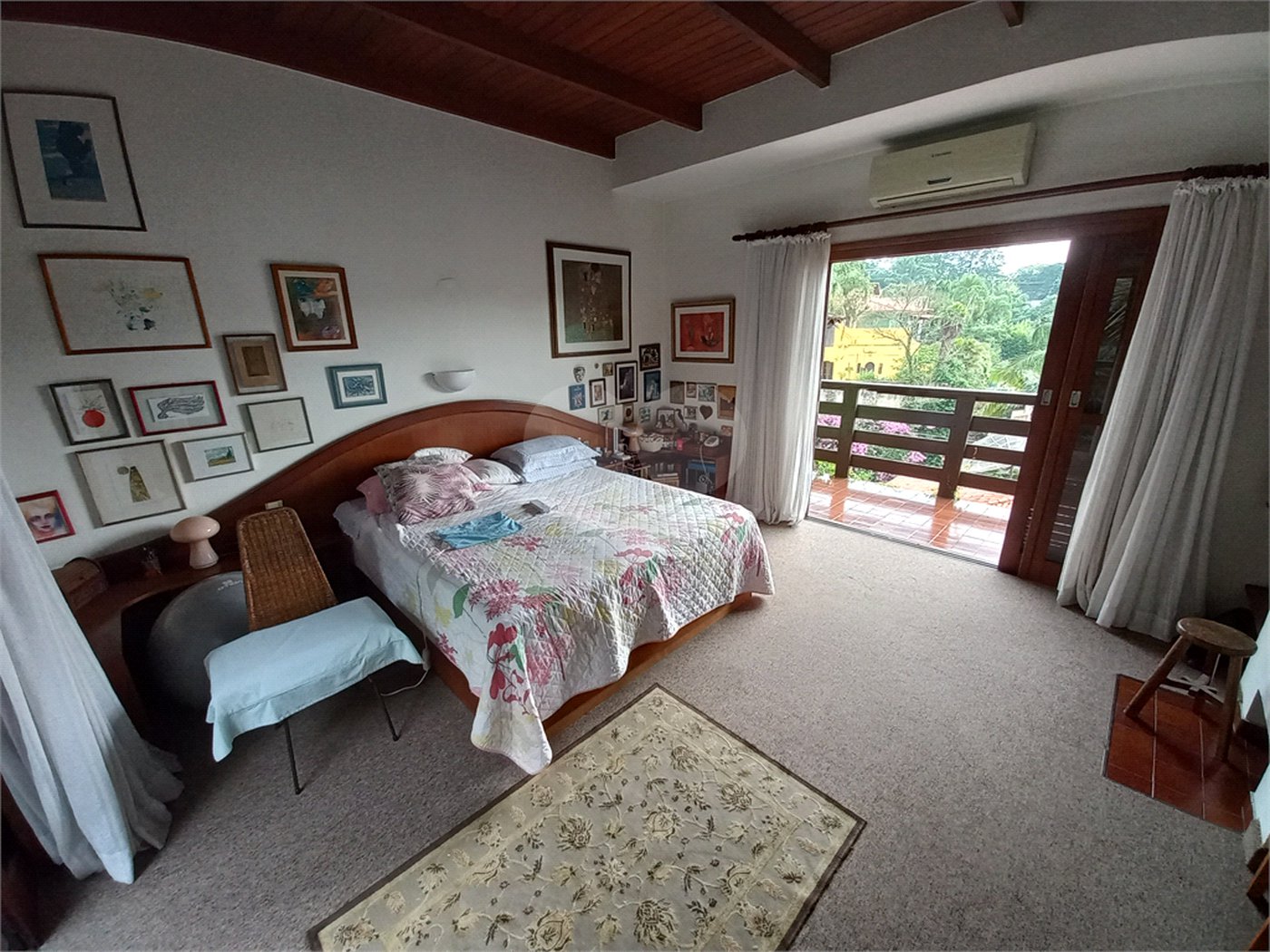 Sobrado à venda com 4 quartos, sendo 2 suítes, em Fazenda Morumbi, São Paulo, SP