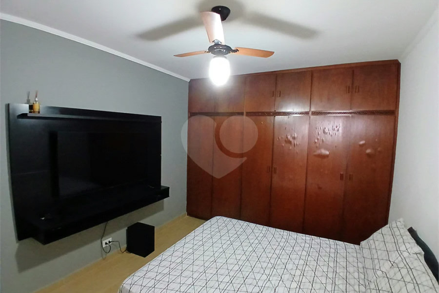 Sobrado à venda com 3 quartos, sendo 1 suíte,  em Tremembé, São Paulo, SP
