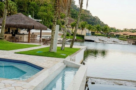 Casa com 5 dormitórios à venda, 900 m² por R$ 15.200.000,00 - Cidade Jardim Tom - Guarujá/SP
