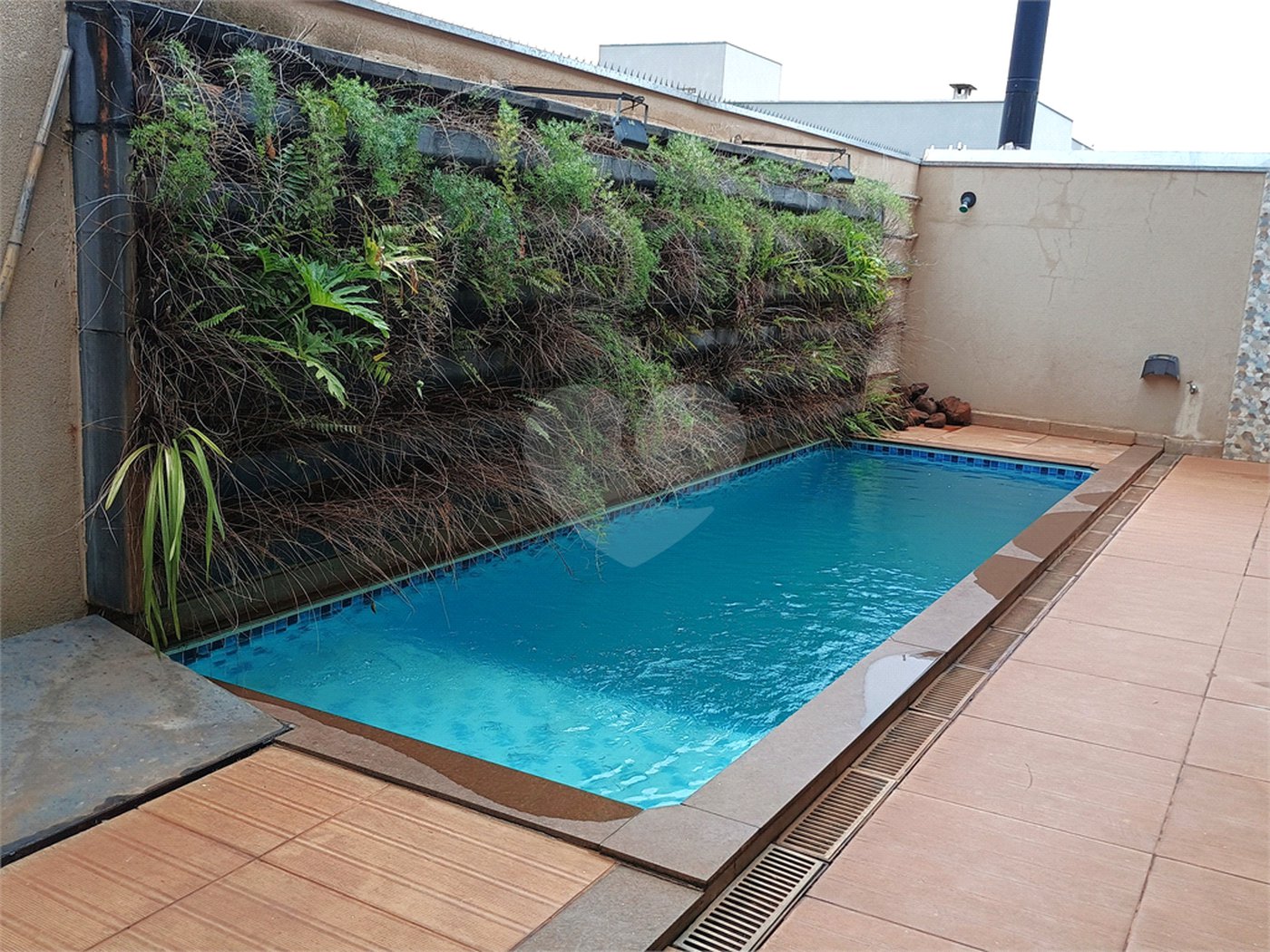 Sobrado à venda com 4 quartos, sendo 1 suíte, em Reserva San Gabriel, Ribeirão Preto, SP