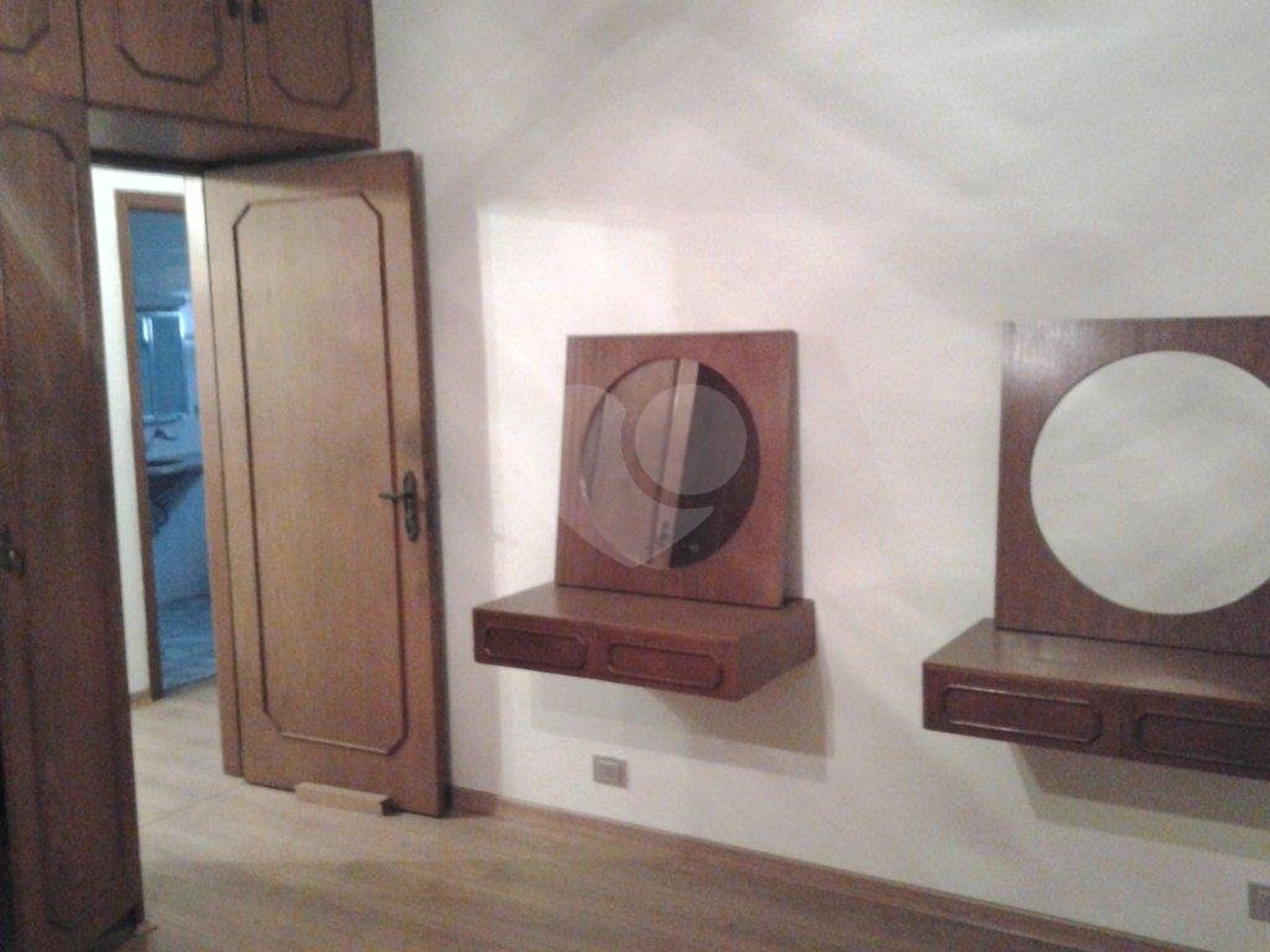 Sobrado à venda com 4 quartos, sendo 1 suíte, em Palmas do Tremembé, São Paulo, SP