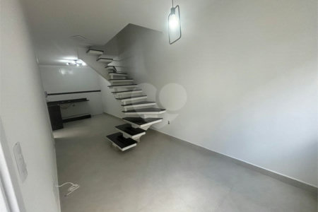 Casa à venda com 2 quartos no condomínio Village Caprese, Sorocaba - SP