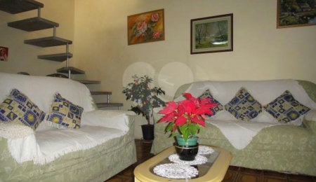 Casa à venda com 3 quartos, sendo 2 suítes,  em Jardim Taboão, São Paulo, SP