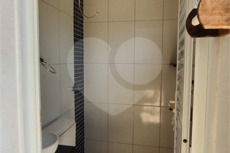 Casa à venda com 4 suítes no condomínio Parque Chapada de Itu, Itu - SP