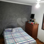 Sobrado à venda com 3 quartos, sendo 1 suíte,  em Vila Gustavo, São Paulo, SP