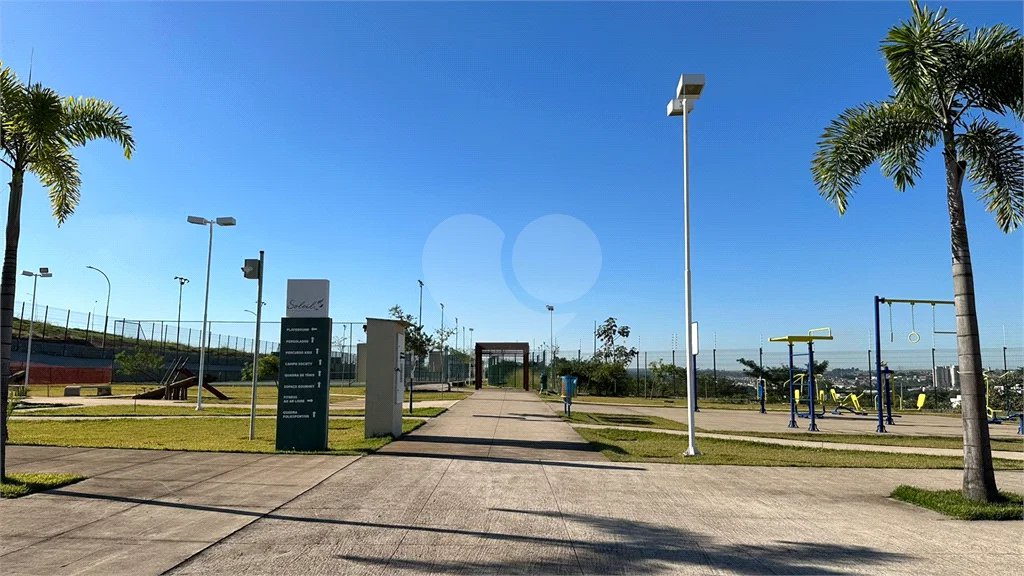 Terreno à venda no bairro Ondinhas, Condomínio Soleil em Piracicaba/SP.